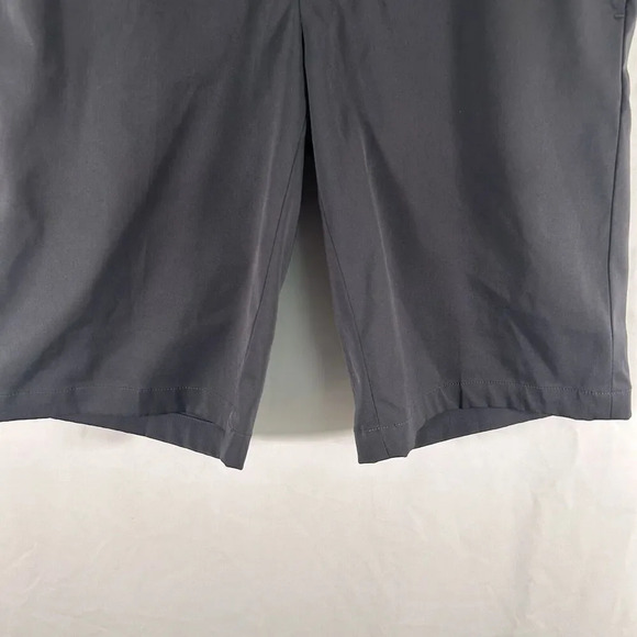 Slazenger Golf Shorts Men's 30 Solid Grey Chino Button Zip 4 Pocket Lightweight - Picture 3 of 10